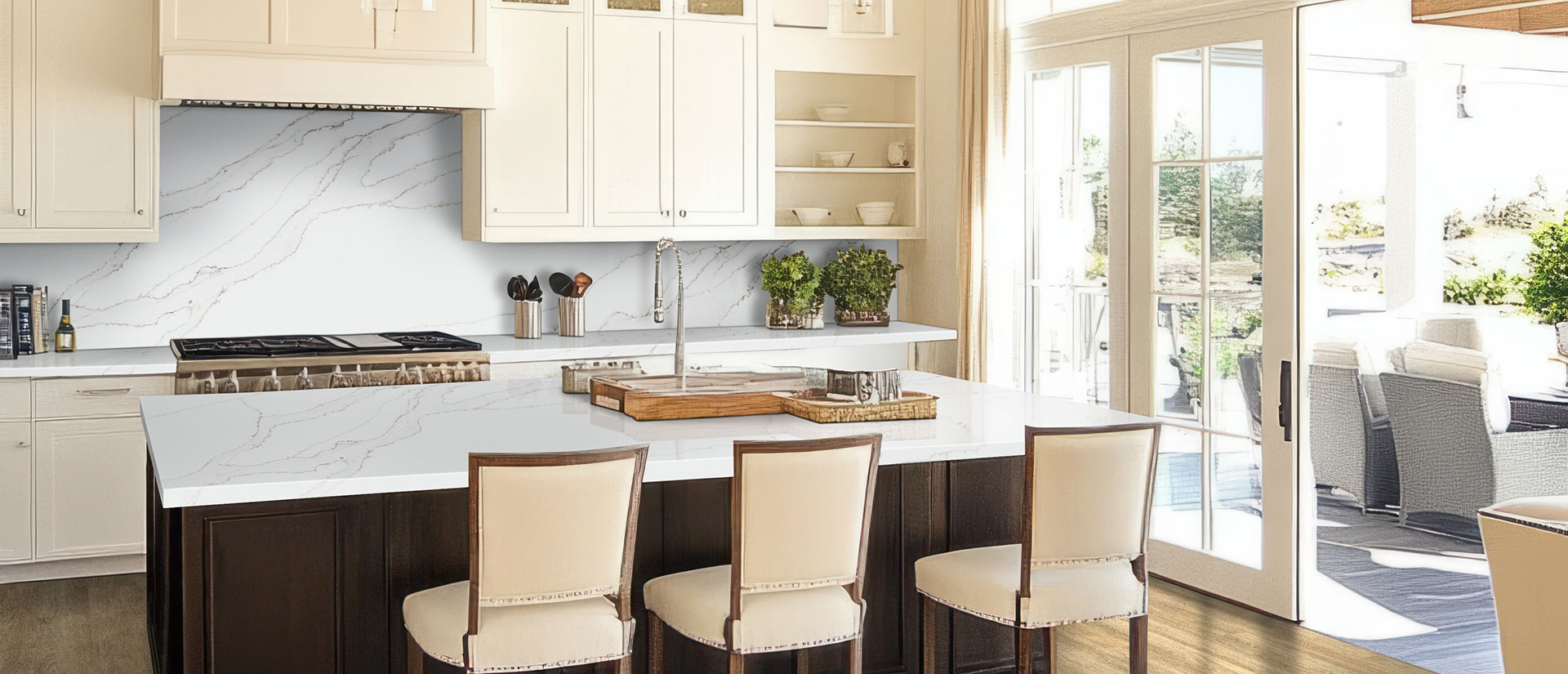 Calacatta Izaro quartz countertop in kitchen