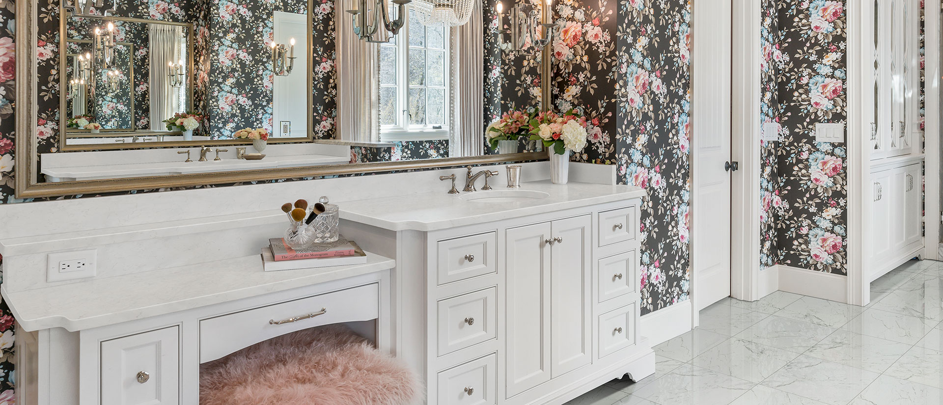 Carrara Miksa quartz in bathroom sink area