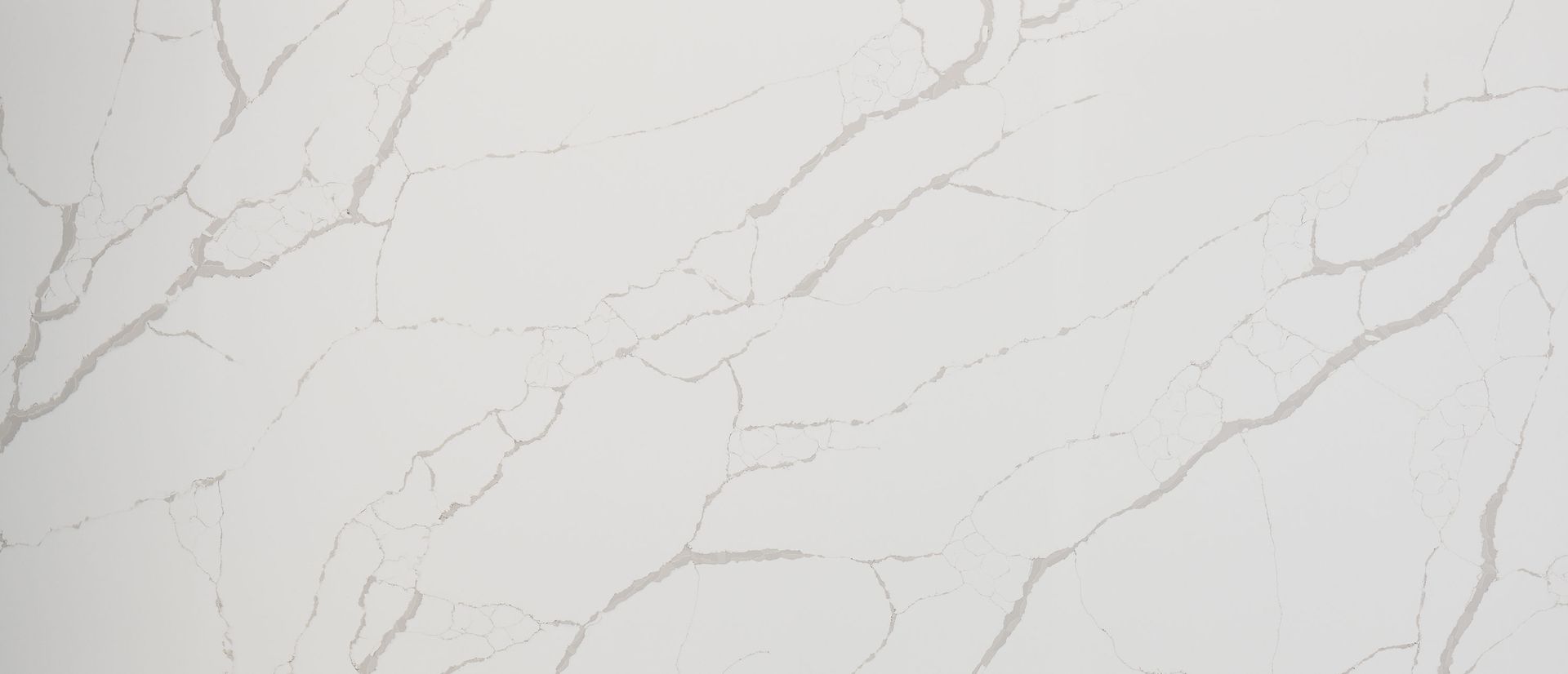 MSI New Calacatta Laza quartz slab