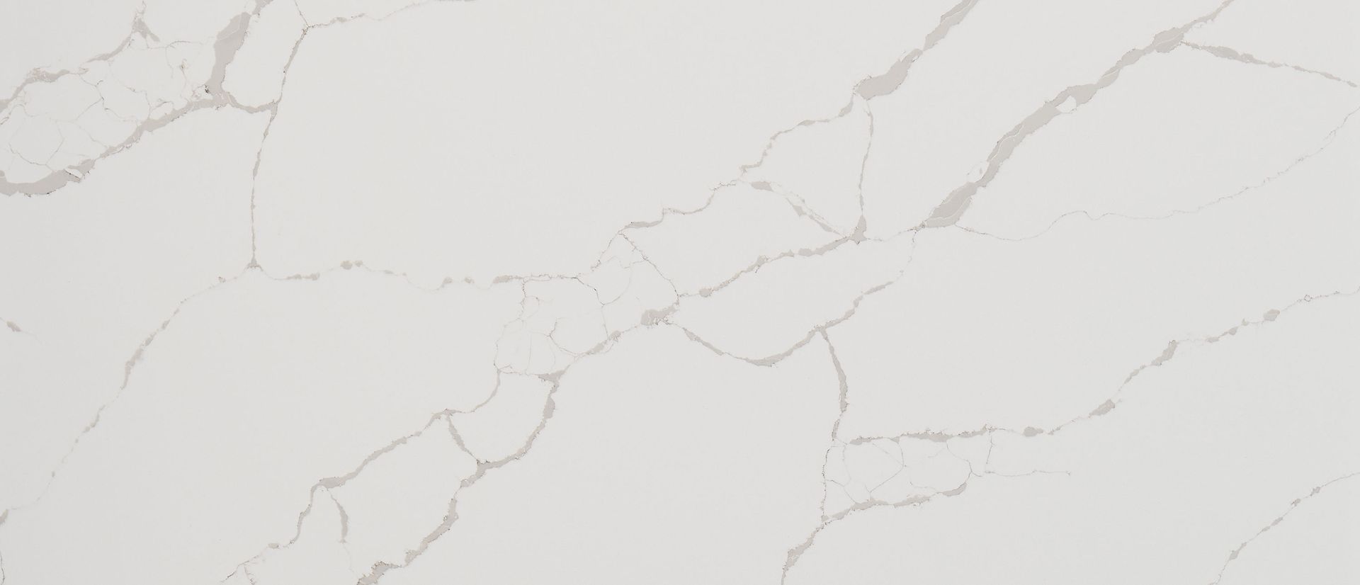 Close-up of New Calacatta Laza quartz pattern