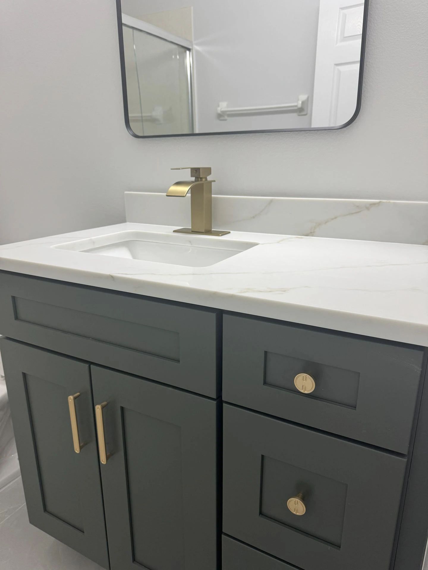 Olive Masterbath 2